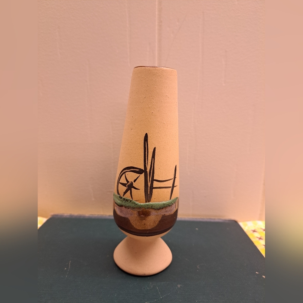 Vintage Handcrafted Cacti Betty Shelby  1985 Bud Vase